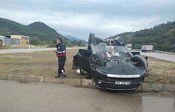 Tokat'ta cip ile kamyonetin çarpıştığı kazada 2 kişi yaralandı