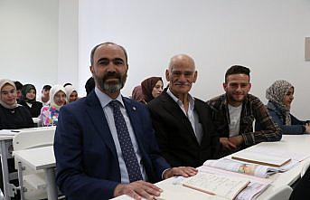 Üniversite hayalini 70'inden sonra gerçekleştirdi