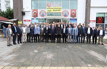 Bafra Belediye Başkanı Hamit Kılıç muhtarla buluştu