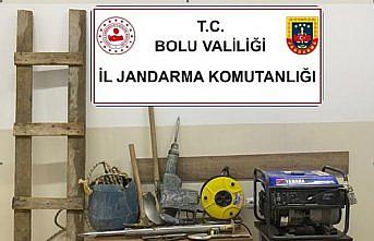 Bolu'da kaçak kazı yapan 3 kişi suçüstü yakalandı