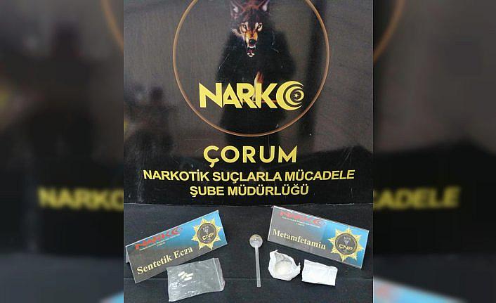 Çorum'da uyuşturucu ticareti yaptığı iddiasıyla 2 zanlı tutuklandı
