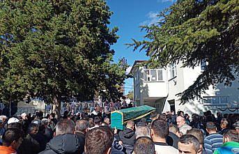 Elektrik akımına kapılarak ölen Sezer'in cenazesi Kavak'ta toprağa verildi