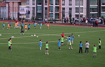 Karabük'te futbol yeteneği olan öğrenciler “Özkaynak“ projesiyle keşfediliyor
