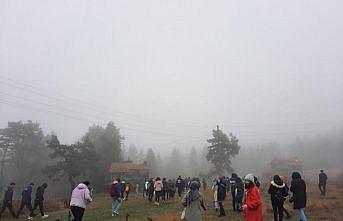 Kastamonu Üniversitesi öğrencileri derslerini sahada işliyor