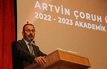 Bakan Kasapoğlu, Artvin Çoruh Üniversitesinin akademik yıl açılış törenine katıldı: