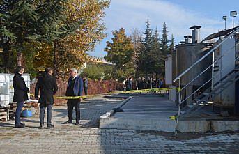 GÜNCELLEME - Amasya'da yağ fabrikasının arıtma ünitesinde baygın halde bulunan 6 işçi hastaneye kaldırıldı