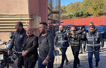 GÜNCELLEME - Karabük'te iş bulma vaadiyle dolandırıcılık iddiasıyla yakalanan 3 şüpheliden 1'i tutuklandı