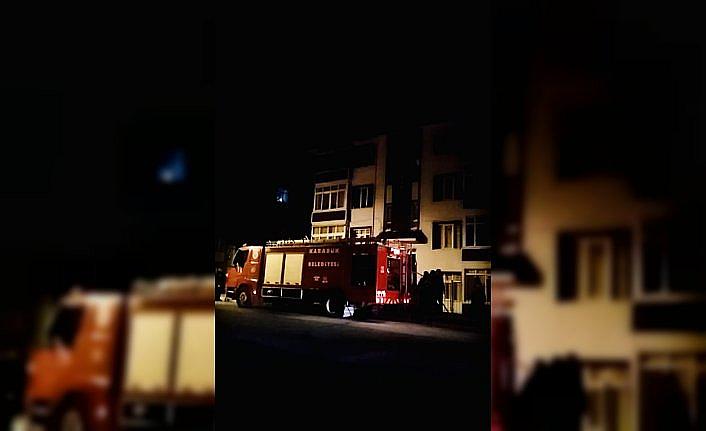 Karabük'te evde çıkan yangında dumandan etkilenen kadın hastaneye kaldırıldı