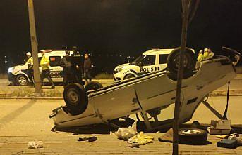 Karabük'te otomobilin devrilmesi güvenlik kamerasında