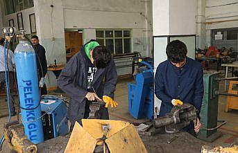 Karabük'teki meslek liselerinde 2023'te 1,5 milyon lira ciro hedefleniyor