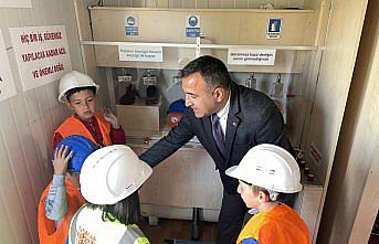 Öğrenciler afetlere hazırlıklı olmayı “yaşayarak“ öğreniyor