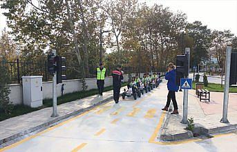 Samsun'da jandarma kırsalda yaşayan öğrencilere trafik eğitimi verdi