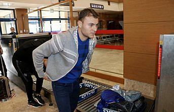 Trabzonspor kafilesi, Antalya'ya gitti