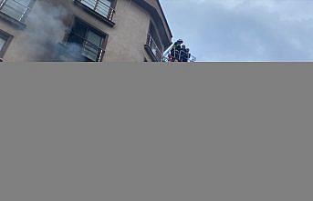 Zonguldak'ta dairede çıkan yangında 15 öğrenci dumandan etkilendi