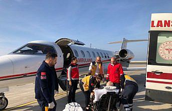 Ambulans uçakla 2 hastanın nakli gerçekleştirildi