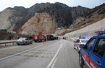 Çorum'da kamyonla yolcu minibüsünün çarpışması sonucu 1 kişi öldü, 7 kişi yaralandı