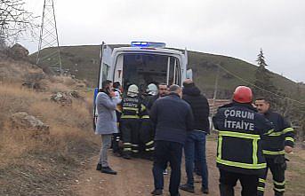 Çorum'da kayalıktan düşen kadın yaralandı