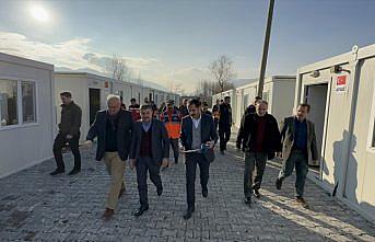 Düzce'de depremzedeler için konteyner kurulumu sürüyor