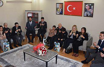 Giresun'da şehit Piyade Sözleşmeli Er İsmail Ünal'ın ailesine şehadet belgesi verildi