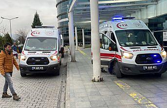 GÜNCELLEME - Karabük'te halk otobüsü ile minibüsün çarpıştığı kazada 14 kişi yaralandı