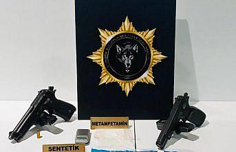 Samsun'da uyuşturucu ticareti yaptıkları iddiasıyla 3 zanlı yakalandı