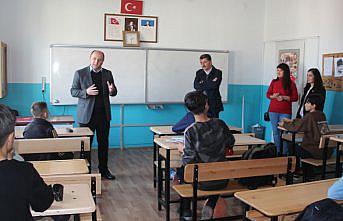Taşova İlçe Milli Eğitim Müdürü Tümer’den köy okulu ziyareti