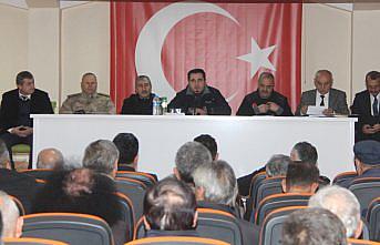 Taşova'da karla mücadele değerlendirme toplantısı yapıldı