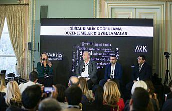 Türkiye, dijitalleşmede koşar adımlarla ilerliyor