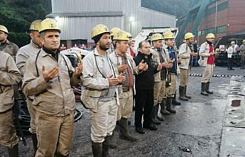 Zonguldak'ta madenciler, patlamada hayatını kaybeden meslektaşları için dua etti