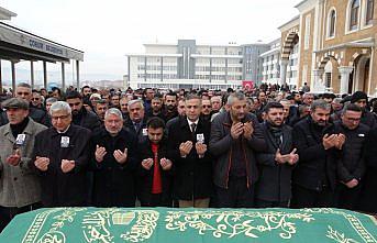 Çorum'da vefat eden Marangozlar Odası Başkanı Akdağ'ın cenazesi defnedildi