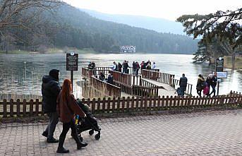 Düzce ve Bolu'daki parklarda sıcak hava yoğunluğu