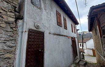 Karabük'te bir kadın evinde ölü bulundu