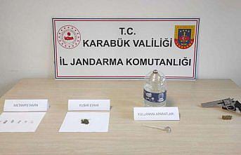 Karabük'te uyuşturucu operasyonlarında 3 şüpheli gözaltına alındı