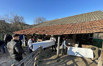 Meslek liseliler ihtiyaç sahiplerine yardım elini uzatıyor