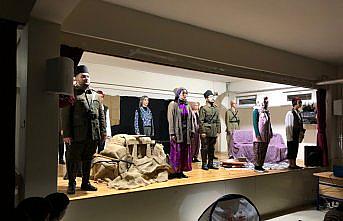 Salıpazarı'nda “Kınalı Ali“ tiyatro oyunu sahnelendi