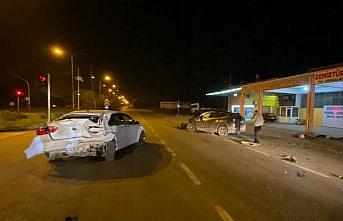 Samsun'da otomobilin çarptığı baba ve oğlu hayatını kaybetti