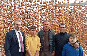 Terme'de cennet hurmasını kurutup satan girişimciye ziyaret