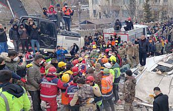 Adıyaman’da enkaz altında kalan kişi 107 saat sonra kurtarıldı