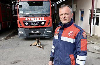 Arama kurtarma köpeği “Rita“, deprem bölgesinde 3 kişi ile bir kediyi kurtardı