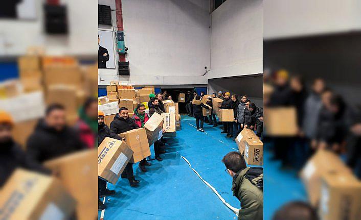 Bolu'dan deprem bölgelerine 511 araç yardım ulaştırıldı