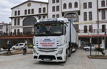 Boyabat'tan Pazarcık ilçesine iki konteyner gönderildi