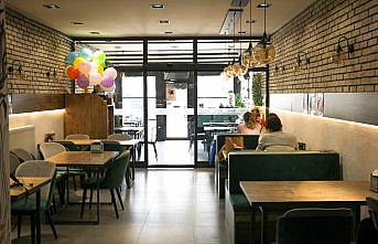 Deprem bölgesine yardım edebilmek için gelirini AFAD'a bağışlıyor