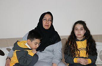 Depremde üzerine duvar ve kapı düşen 12 yaşındaki çocuk yaşadıklarını anlattı