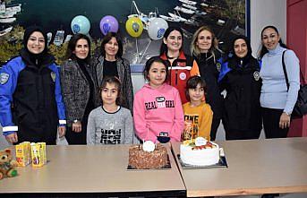 Depremzede çocuğun doğum günü Sinop'ta kutlandı