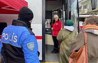 Düzce ve Bolu'dan deprem bölgelerine kan bağışı