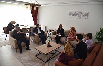 Espiye Kaymakam Tengir, depremzede aileleri ziyaret etti