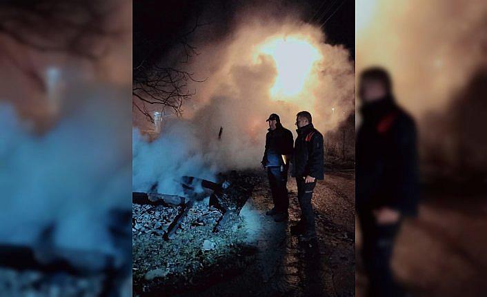 Gerze'de çıkan yangında bir ambarda zarar oluştu