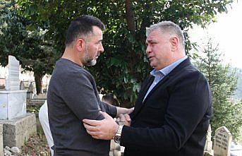 Giresunspor Başkanı Yamak, depremde hayatını kaybeden Bolat'ın ailesini ziyaret etti