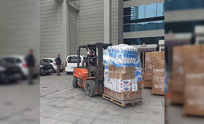 Karabük'te hastane çalışanlarından deprem bölgesine yardım