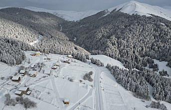 Karadeniz'deki 4 ilde 160 yerleşim yerine ulaşım sağlanamıyor